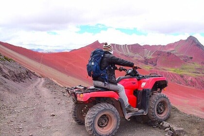 Red Valley und Rainbow Mountain ATVs Tour