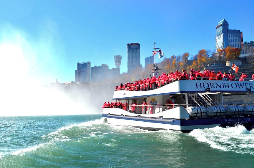 Toronto to Niagara Falls Day Trip with Boat Ride