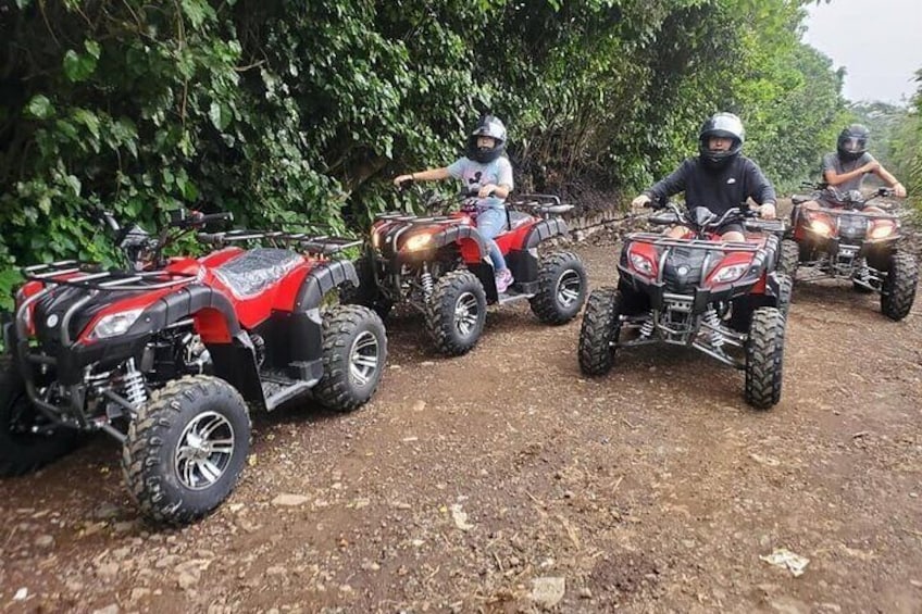 Guided ATV Tour Laguna Verde de Apaneca in El Salvador