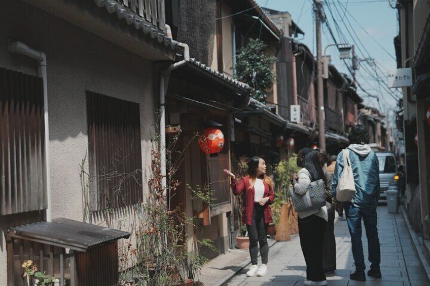 Kyoto Kimono Walk: A Private Cultural Tour in Kyoto