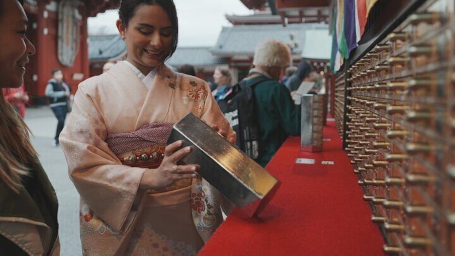 Kyoto Kimono Walk: A Private Cultural Tour in Kyoto