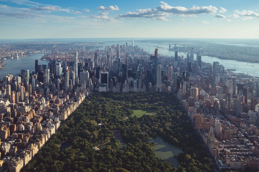 Central Park: A Green Oasis In the Heart of New York and its Secrets