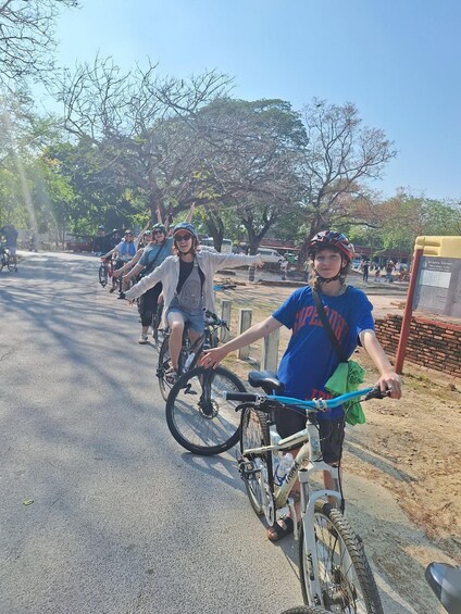 Picture 18 for Activity Ayutthaya: Colorful of Ayutthaya bicycle tour