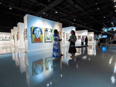 Alia Gallery Admission Ticket & Guided Tour