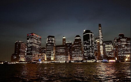 NYC: Under City Lights Weekend Evening Cruise Skyline Views