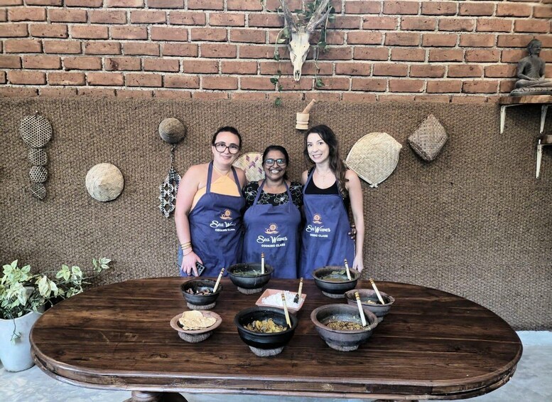 Sea waves cooking class with market visit