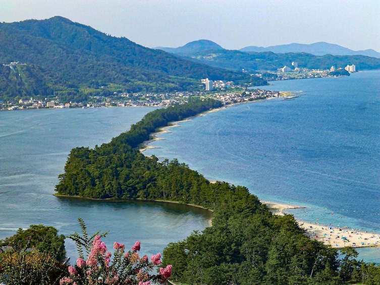 From Osaka/Kyoto: Amanohashidate 1-Day Bus Tour with Meal