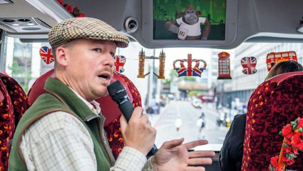 Afternoon Tea Sightseeing Tour with PG Tips