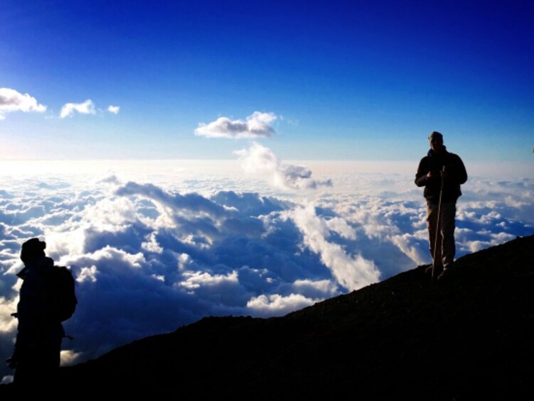 2D1N Climb Mt.Fuji with English-speaking Guide