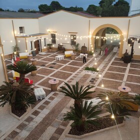 Marsala: Historic winery tour with wine tasting