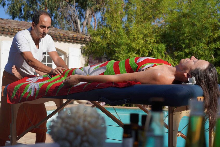 Picture 3 for Activity Nice: Hawaiian Kahuna Massage at the Parlor or Your Home
