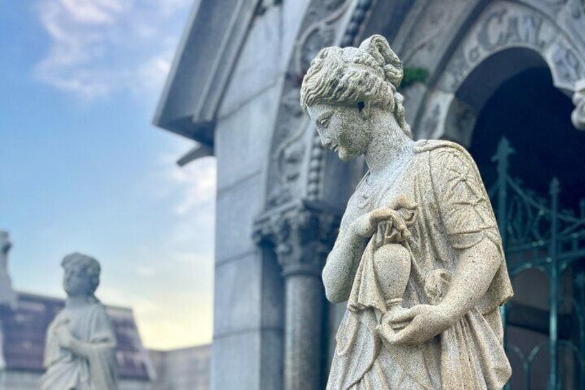 A close-up from the McCann tomb at Millionaire's Circle.