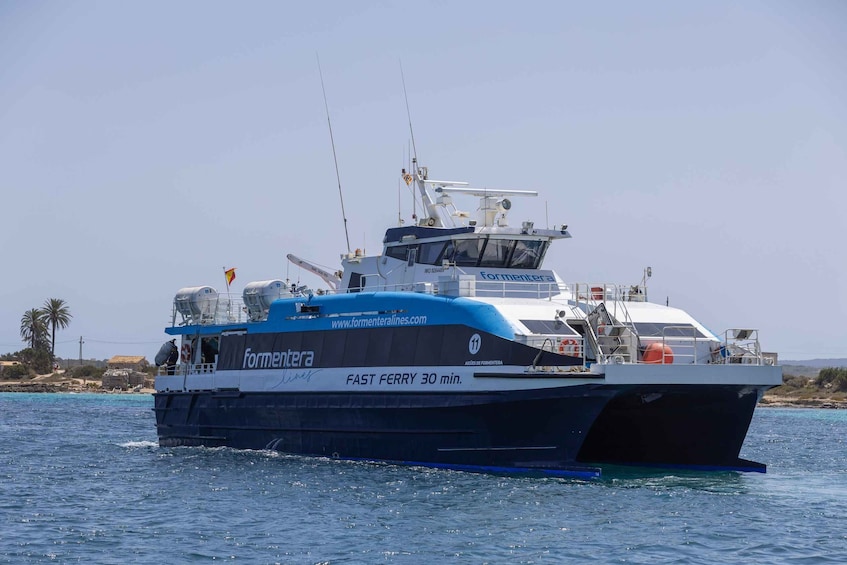 Picture 4 for Activity Formentera: discover our fast ferry + bike package
