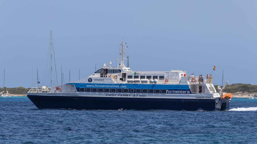 Formentera: discover our fast ferry + bike package