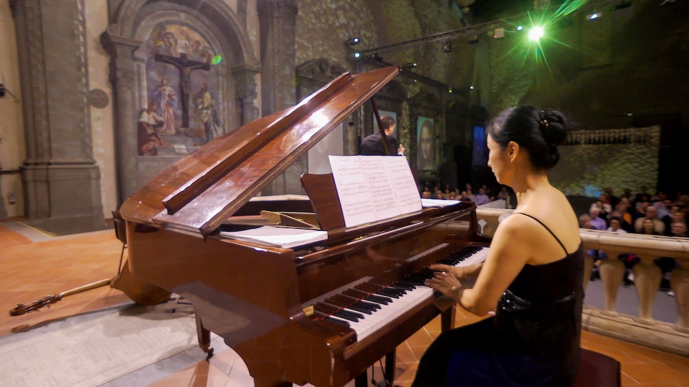 Florence Dinner & "Three Tenors" Opera: authentic Italian experience