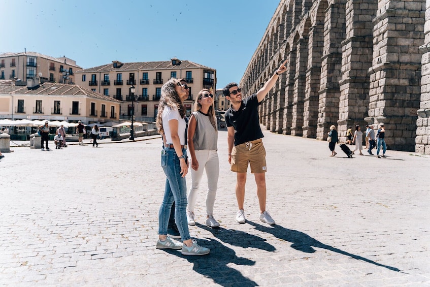 From Madrid: 3 Cities in 1 Day – Segovia, Ávila & Toledo