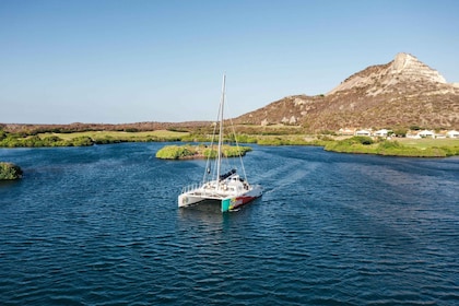 Curacao: Sunset Catamaran Cruise with Open Bar
