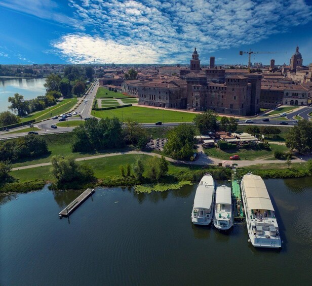 Picture 1 for Activity Mantua: Panoramic city navigation + protected oasis + guide on board
