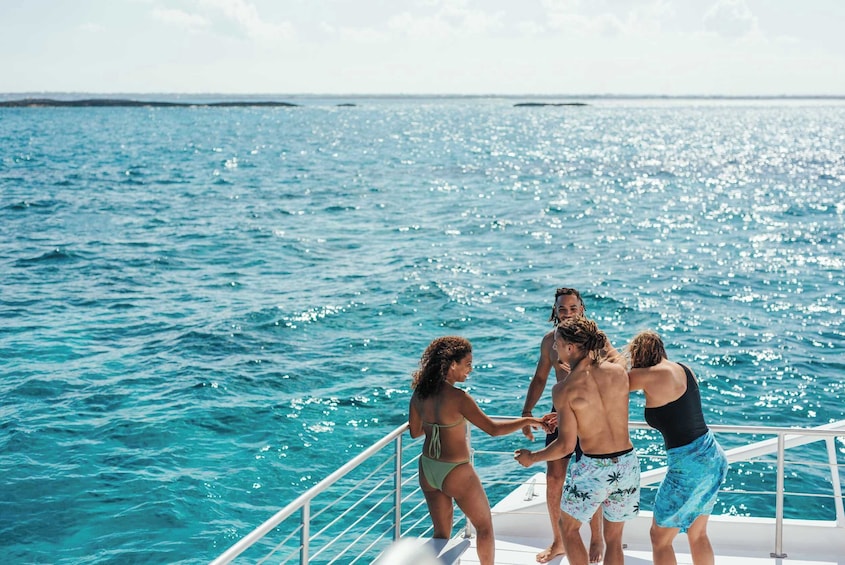 Reggae Catamaran Cruise and Nassau Beach Break