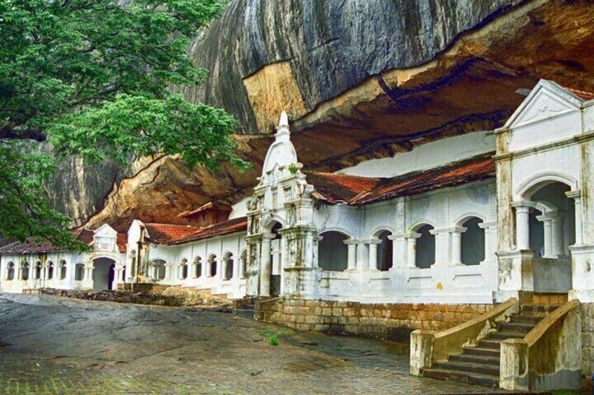  Dambulla Cave Temple