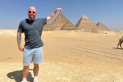 Private Day Tour to Cairo Pyramids & Museum Islamic Art-Hurghada