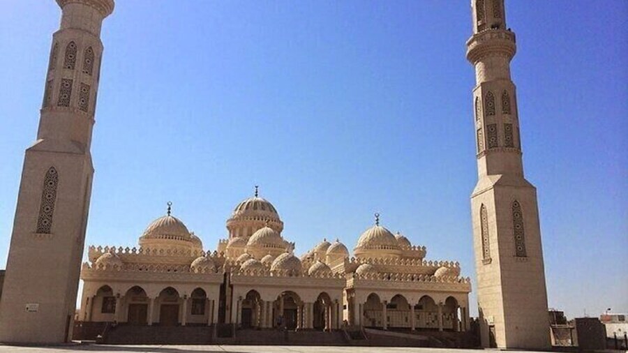 Private City Tour & Parasailing With Private transport - Hurghada