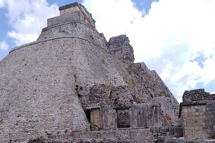 Tour to Archaeological Uxmal