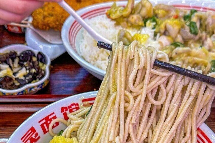 Shanghai Foodie Tour and Jade Buddha Temple Visit
