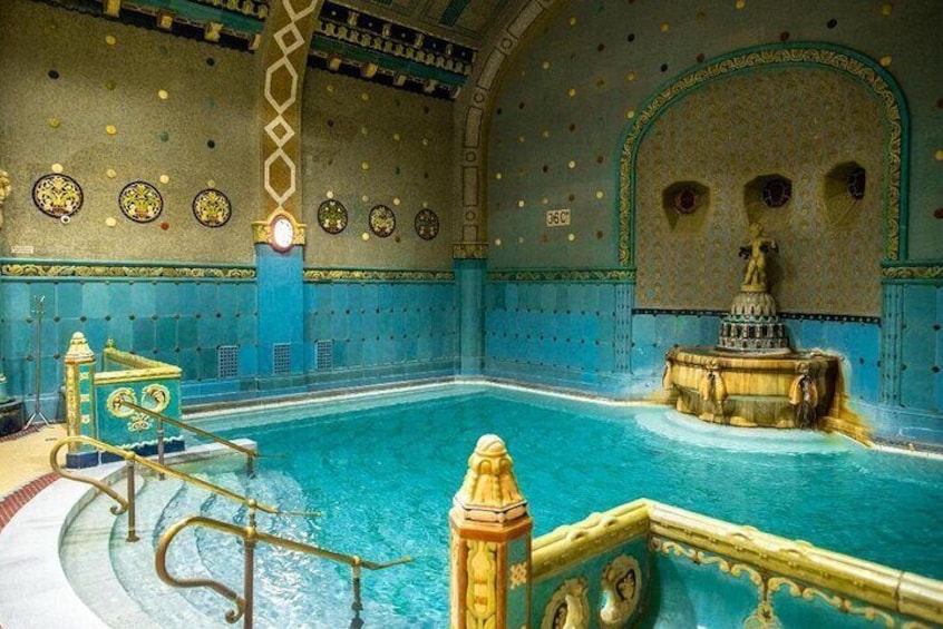 Gellert Spa Thermal pool