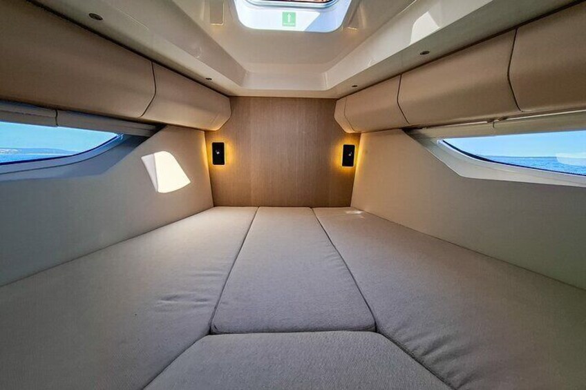Luxury Private tour on the Kavi 9 Yacht 2025