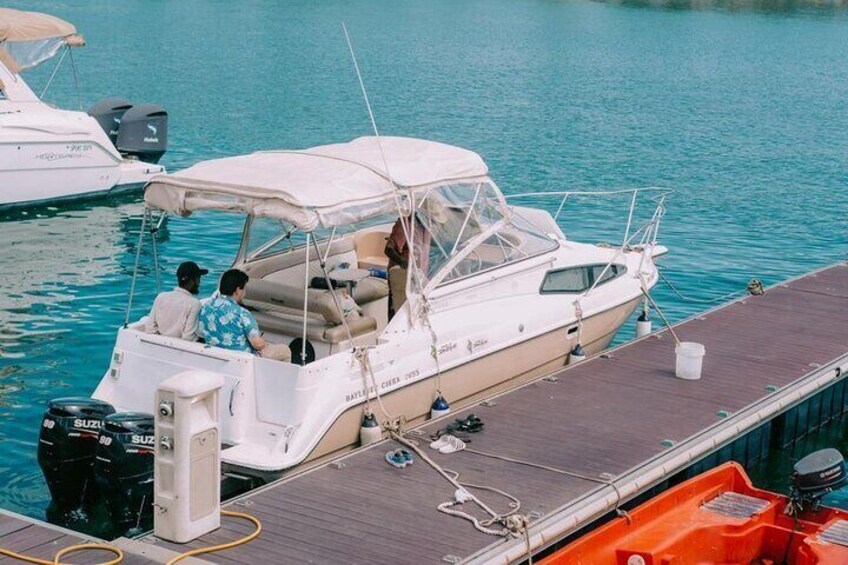 Island Getaway Exclusive Full Day Yacht Tour
