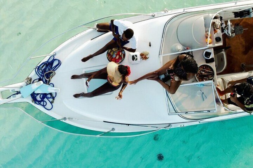 Island Getaway Exclusive Full Day Yacht Tour