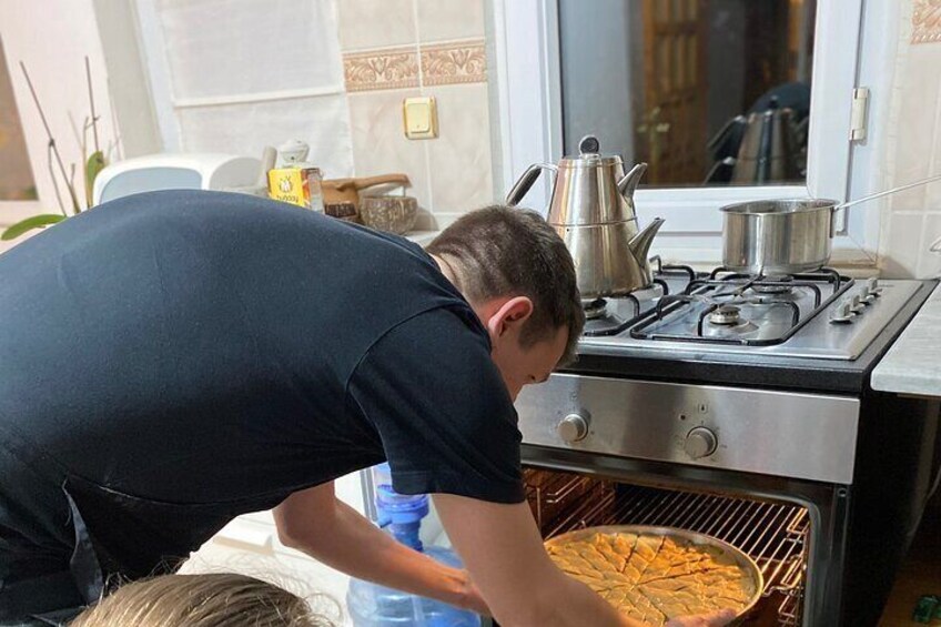 Home Cooking Class: Make Traditional Baklava in Antalya