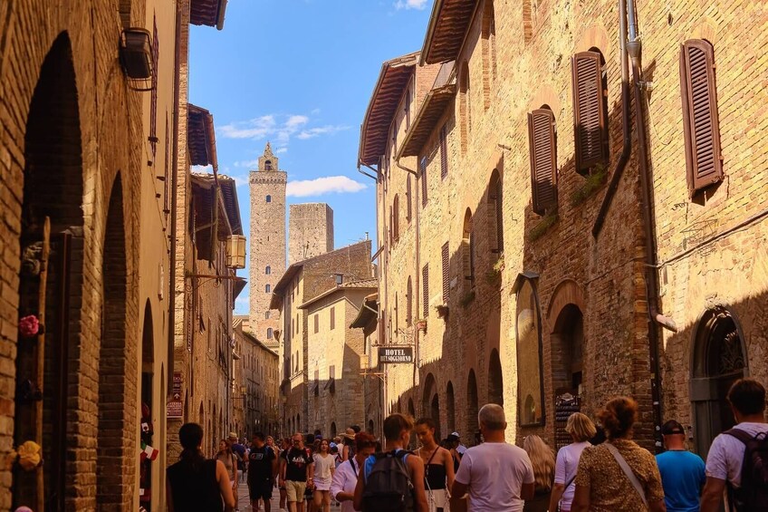 Siena, San Gimignano and Monteriggioni Tour from Florence