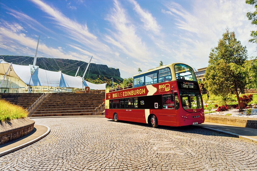 Big Bus Edinburgh Hop on Hop off