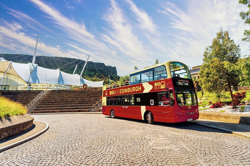 Big Bus Edinburgh Hop on Hop off