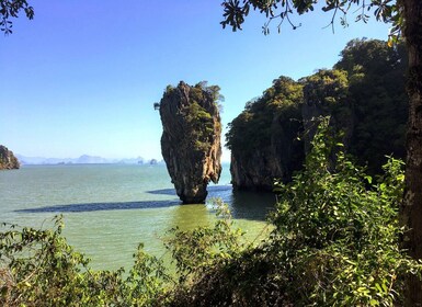 Khao Lak: Phang-Nga Bay Sunrise Trip by VIP Longtail boat