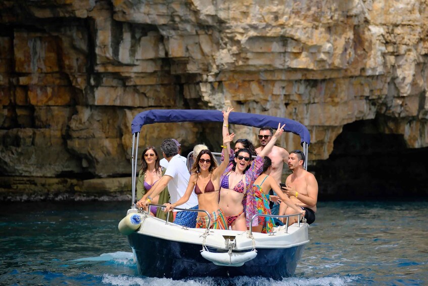 Picture 2 for Activity Polignano a Mare half day: boat, tuktuk, street food tour