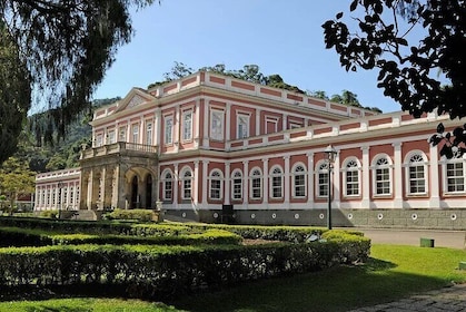 Private Guided Day Trip to Imperial City of Petrópolis
