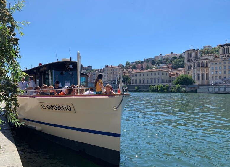 Picture 3 for Activity Lyon: 1h30 cruise in the heart of the city with audio guide