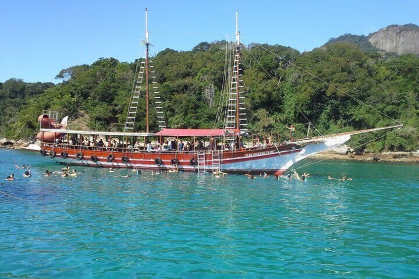 Angra dos Reis & Ilha Grande with Boat Tour and Lunch