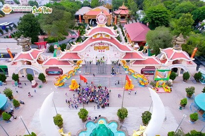 Vietnam Entrada al Parque Temático Suoi Tien