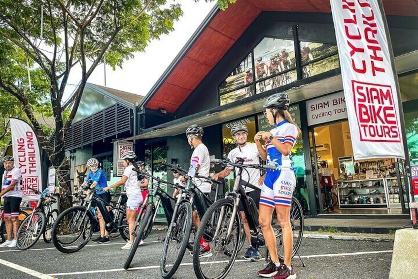 Start und Ziel am Siam Bike Tours Shop