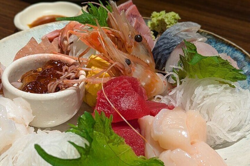 Sapporo Izakaya Hopping w/ Sake Expert (incl. meals & drinks)