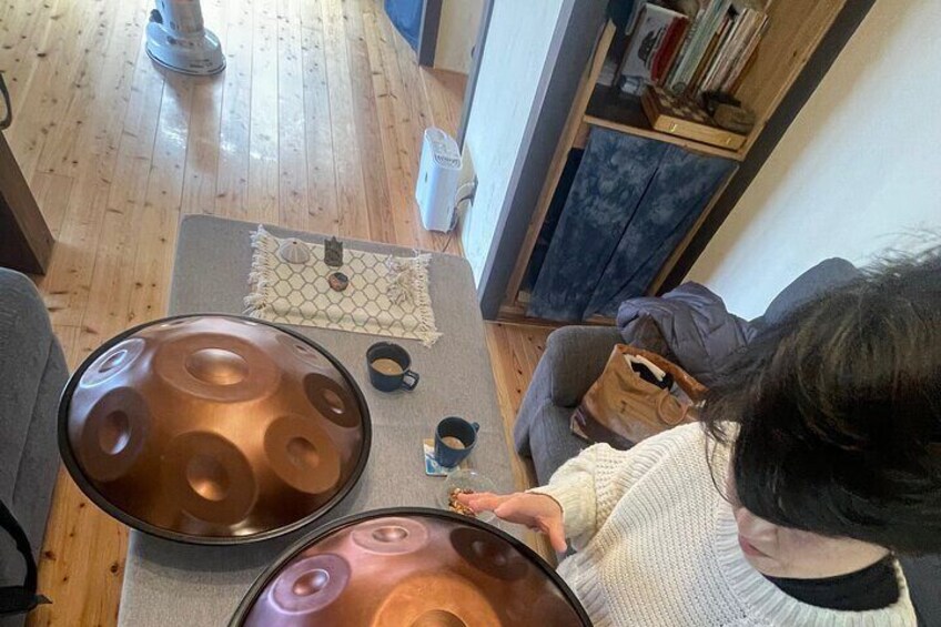 Beppu Music Lesson:Ukulele Guitar Handpan Workshop in Ocean View