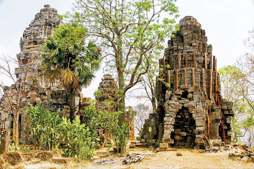 Grand Tour-Ek Phnom. Baset. Bamboo Train. Wat Banan. Phnom Sampov