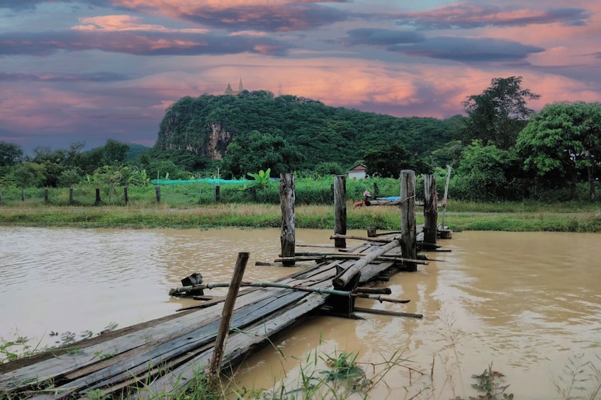 Grand Tour-Ek Phnom. Baset. Bamboo Train. Wat Banan. Phnom Sampov