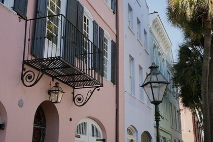 Flânez au sud historique de Broad dans la ville fortifiée de Charleston