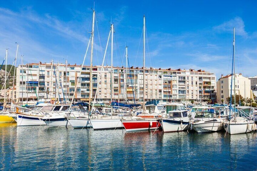 Best Intro to Toulon in 2 hours with a Local