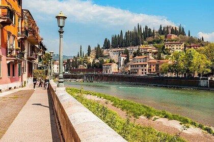 Verona Sirmione Lago di Garda Crociera in barca da Milano